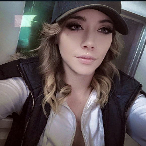 Meet your Posher, Shavon - Picture 1 of 1